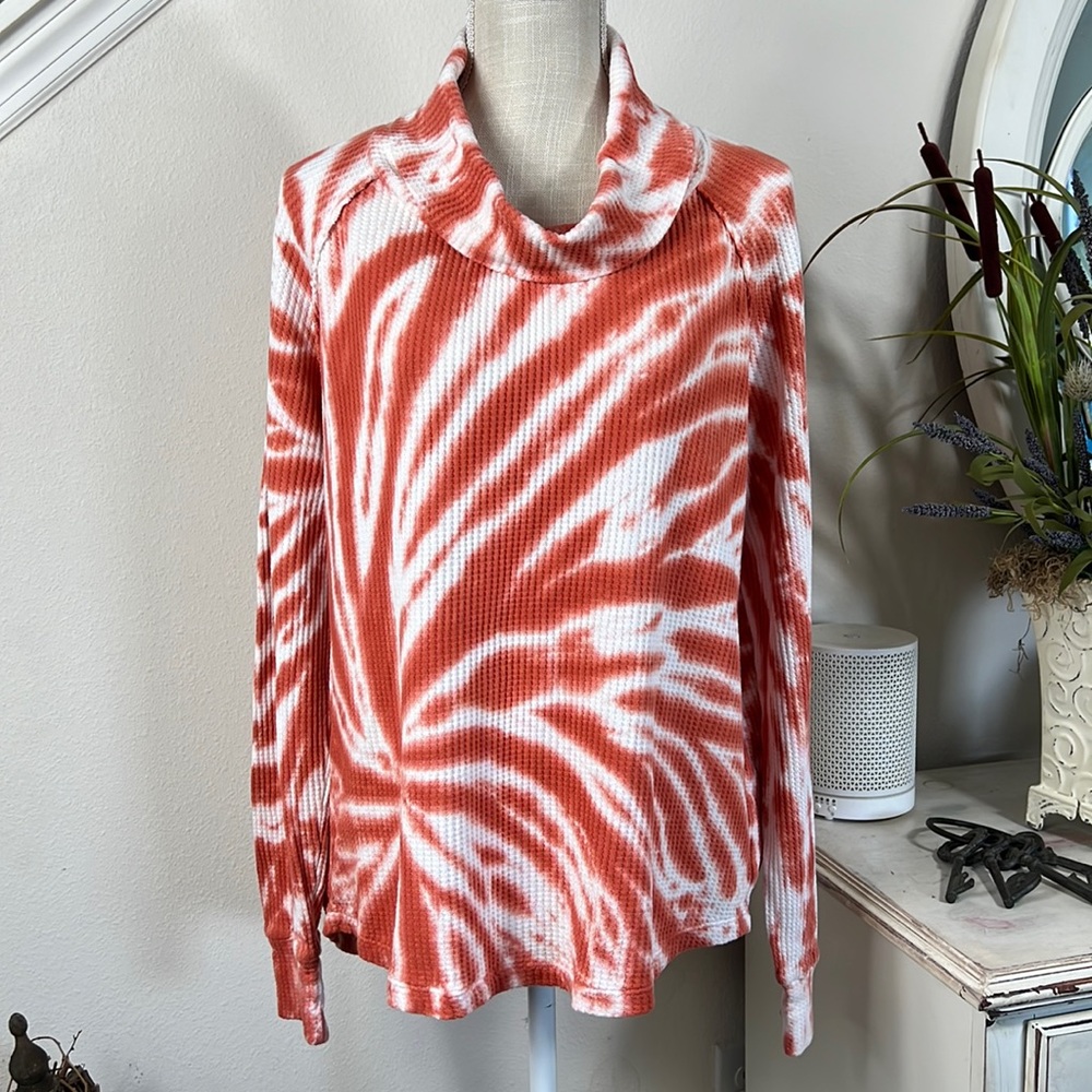 Wonderly L Orange/White Tie Dyed Shirt
